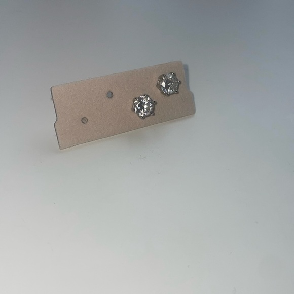 Diamond Earrings - Picture 1 of 1